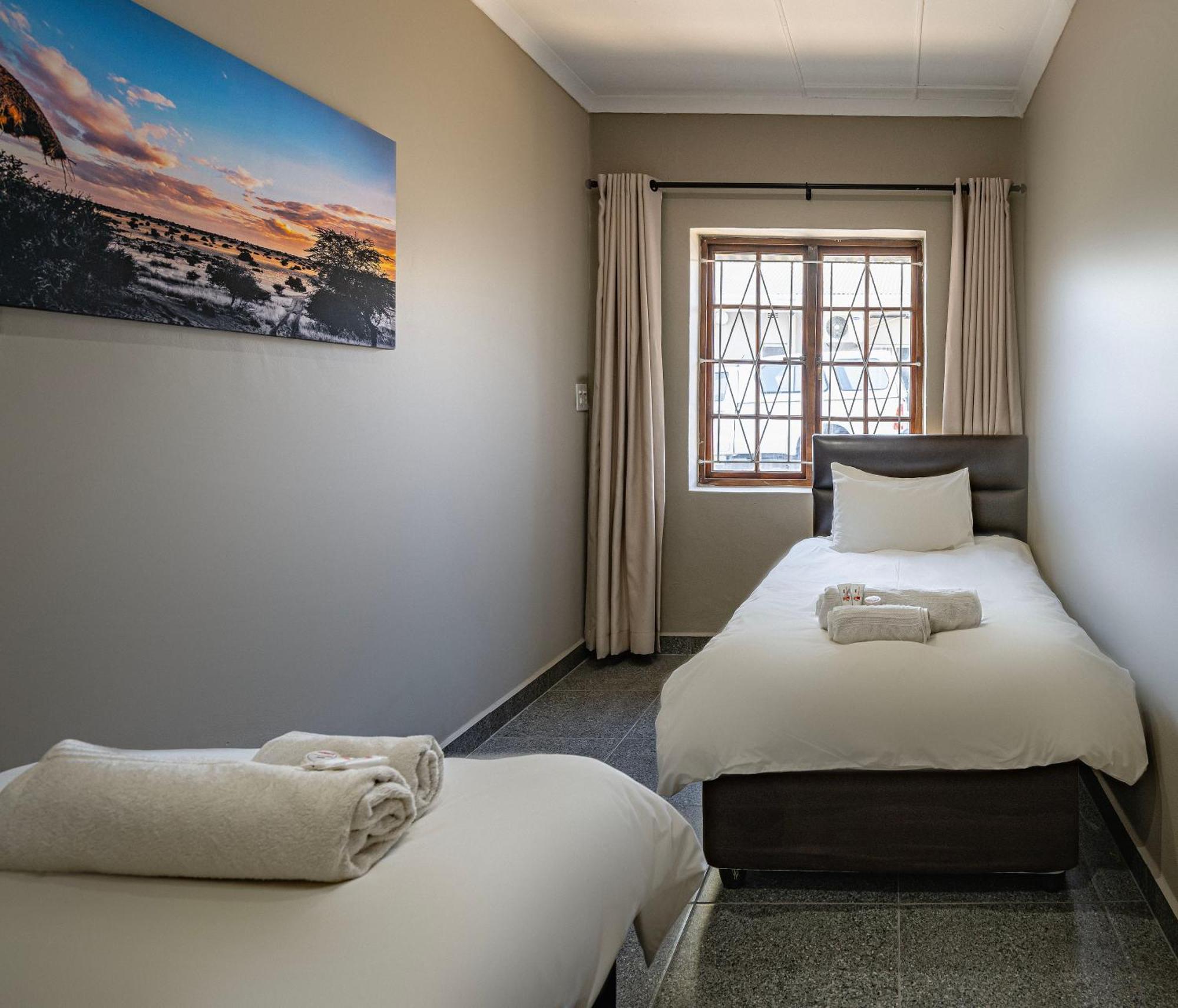 Calvinia Hotel Kültér fotó